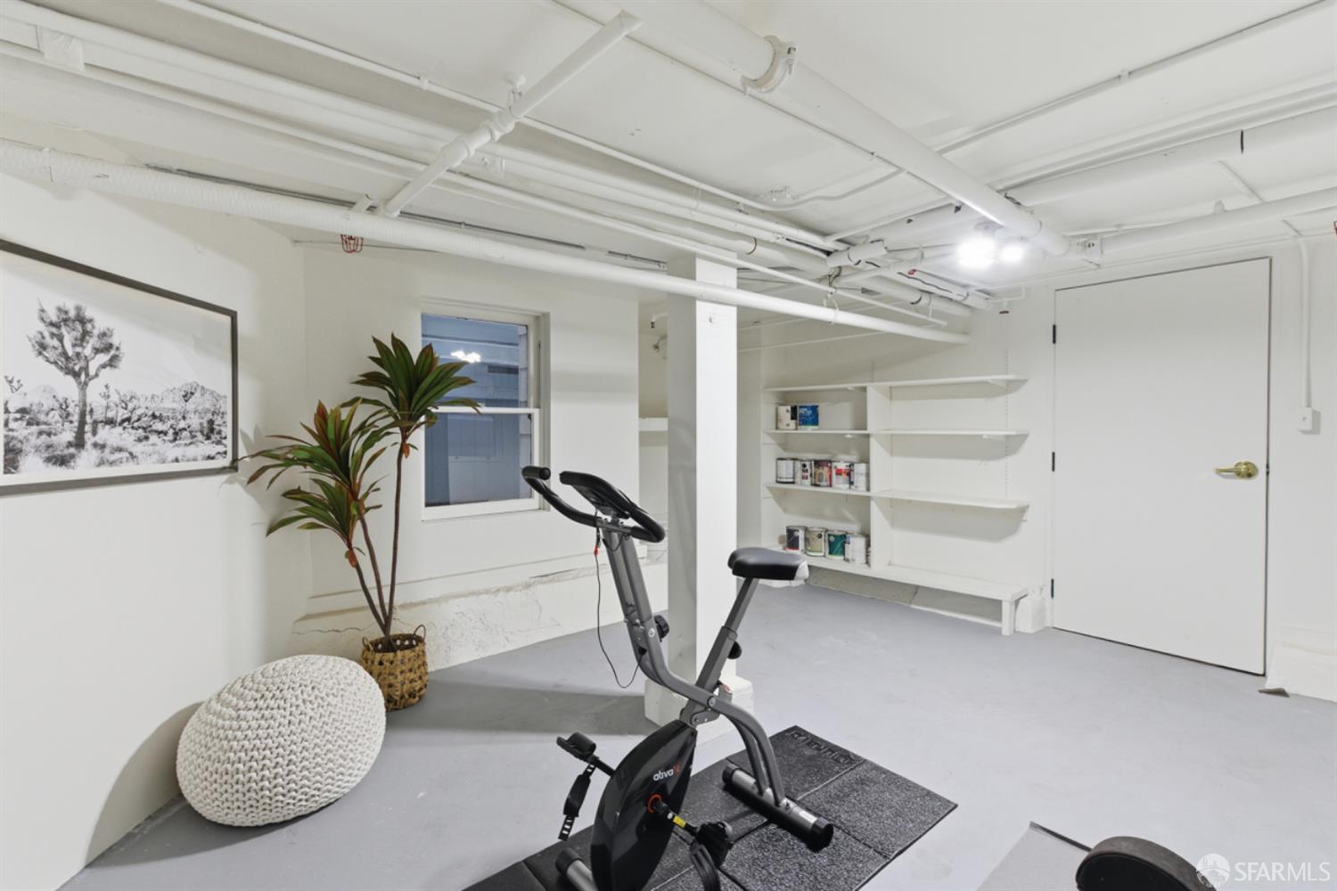 Detail Gallery Image 28 of 32 For 953 Leavenworth St, San Francisco,  CA 94109 - 3 Beds | 2 Baths