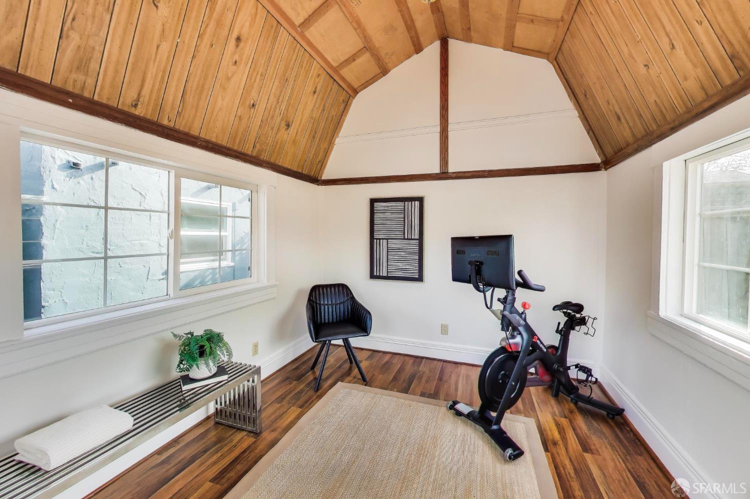 Detail Gallery Image 33 of 38 For 2304 Edwards St, Berkeley,  CA 94702 - 5 Beds | 2 Baths