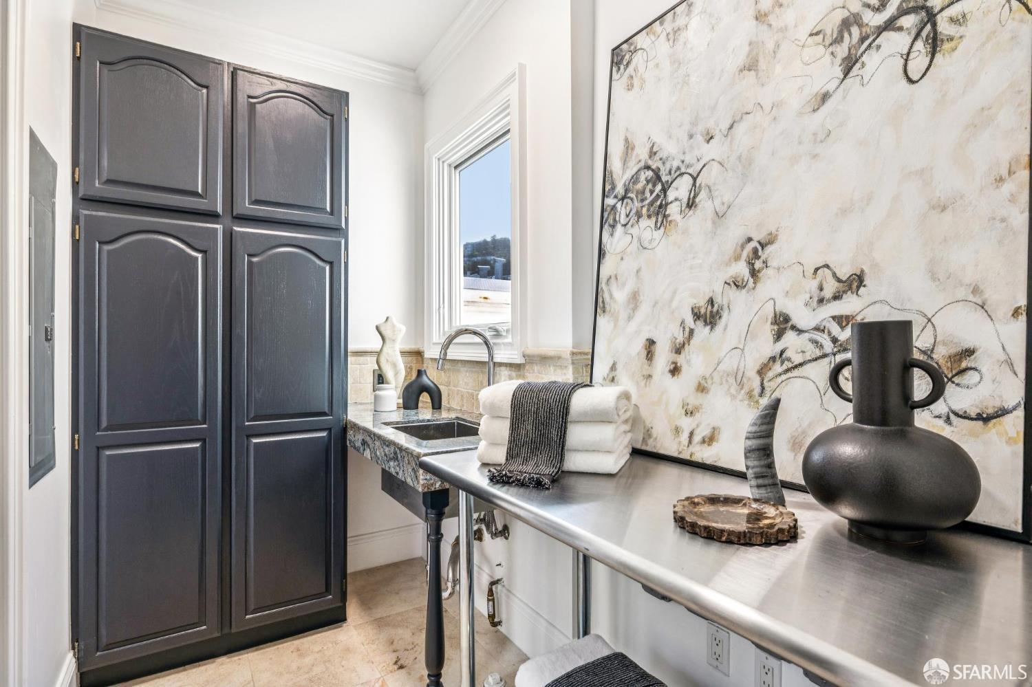 Detail Gallery Image 27 of 77 For 729 Douglass St #U,  San Francisco,  CA 94114 - 4 Beds | 4 Baths