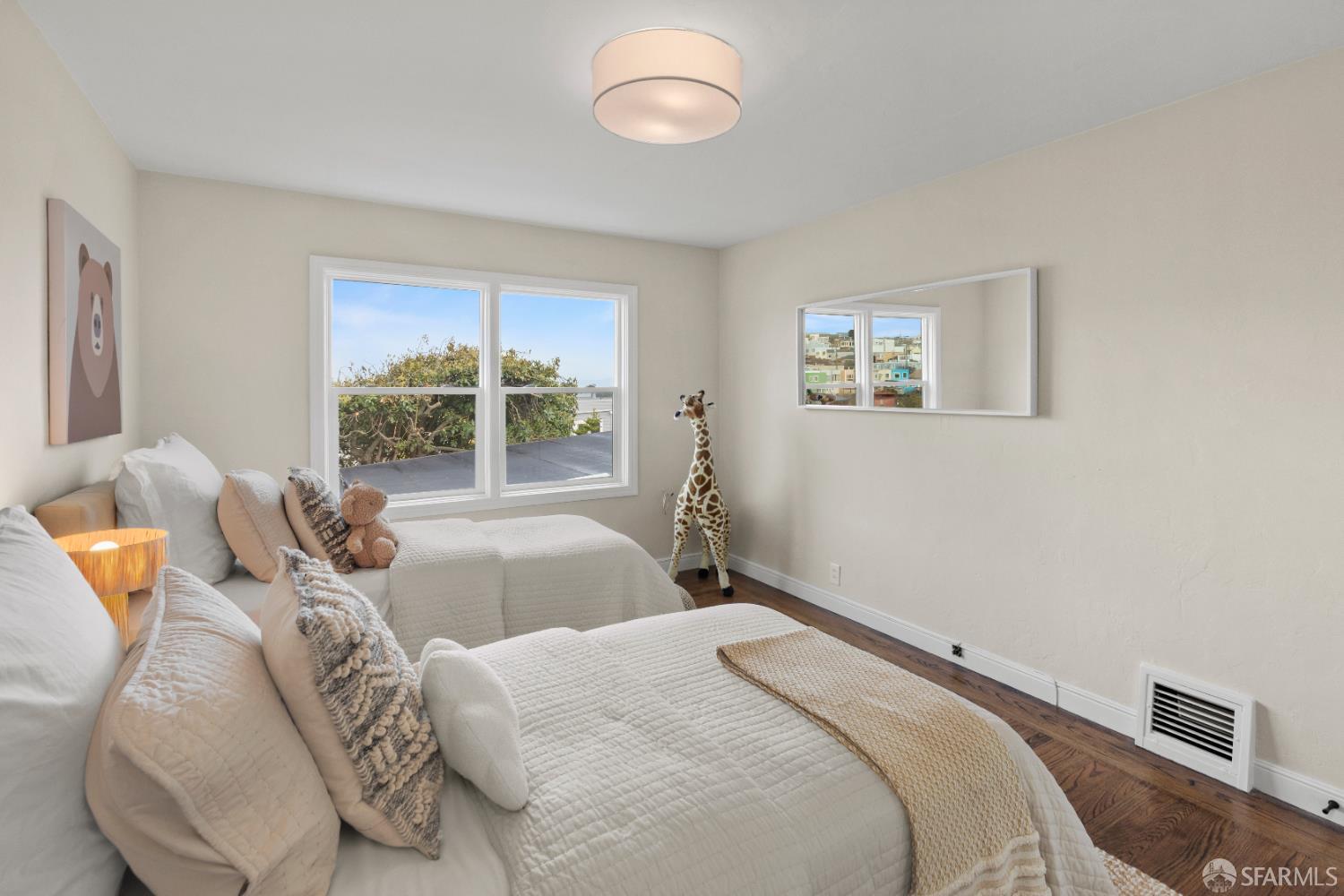 Detail Gallery Image 17 of 90 For 22 Tioga Ave, San Francisco,  CA 94134 - 3 Beds | 2 Baths