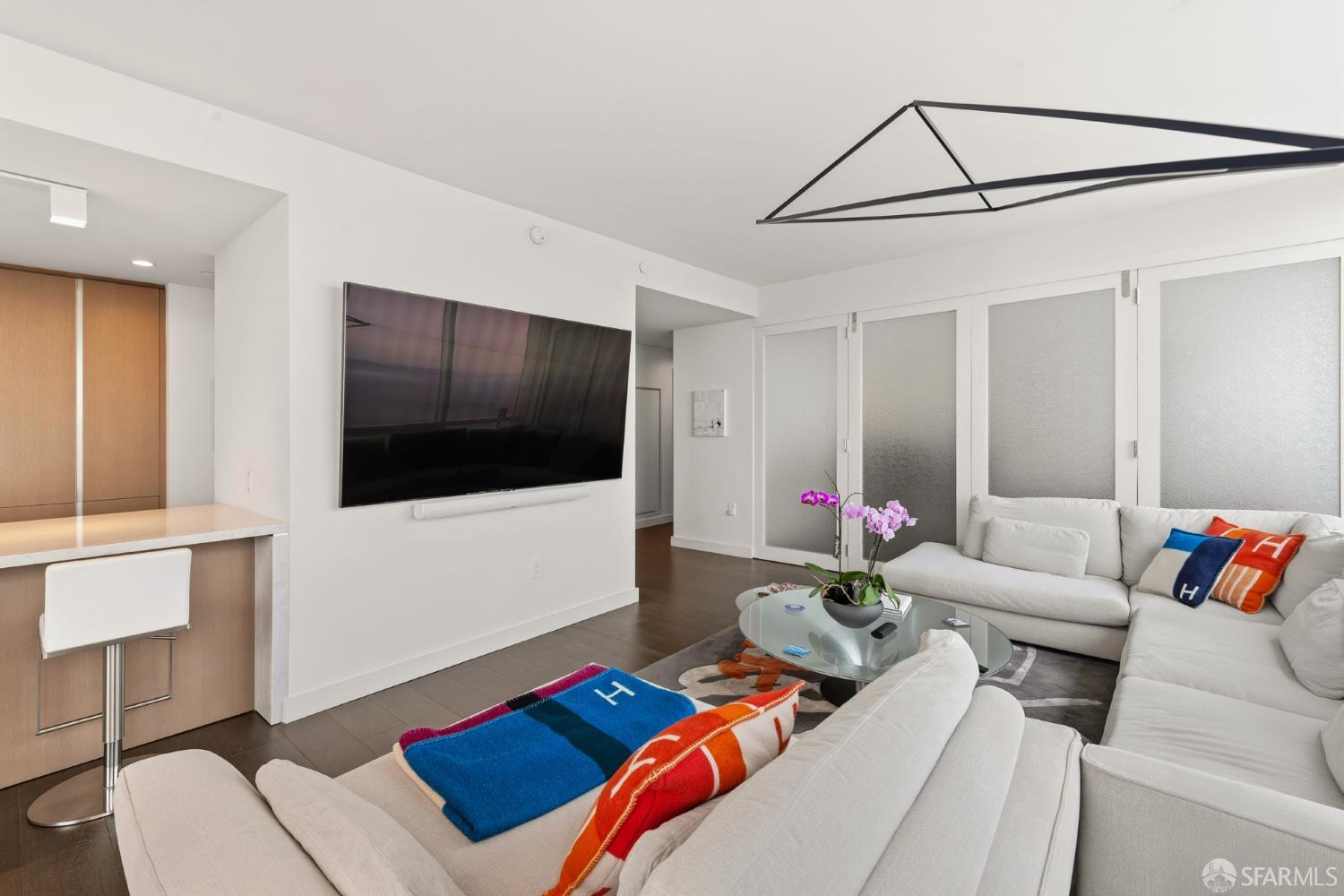 Photo #10: 426096196 Listing: Photo #10