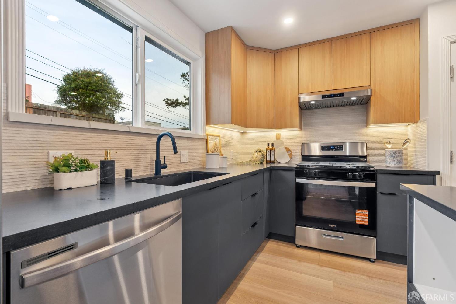 Detail Gallery Image 14 of 45 For 912 Wildwood Ave, Daly City,  CA 94015 - 3 Beds | 1 Baths