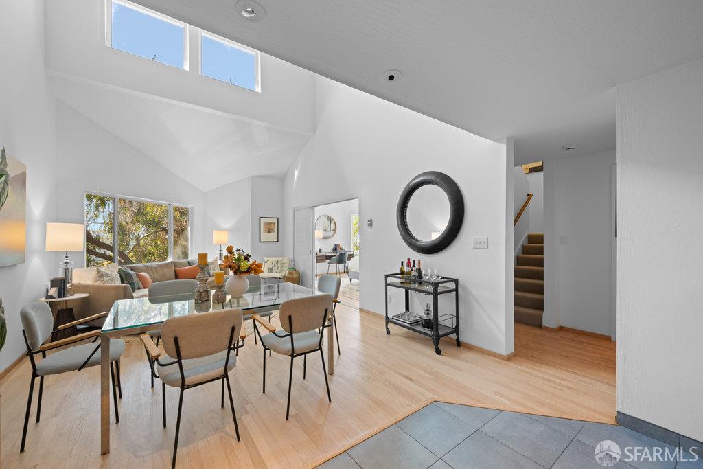 Detail Gallery Image 2 of 15 For 1700 Gough St #404,  San Francisco,  CA 94109 - 2 Beds | 2 Baths