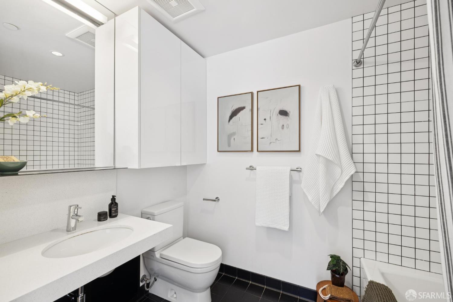 Photo #18: 425088388 Listing: Photo #18