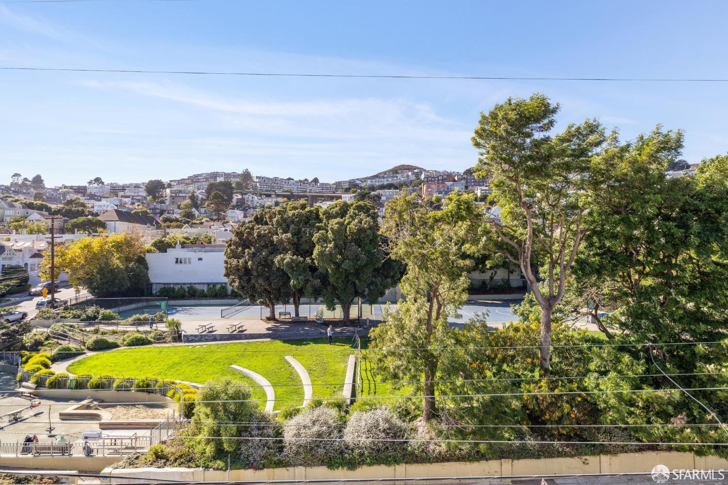 Detail Gallery Image 56 of 77 For 729 Douglass St #U,  San Francisco,  CA 94114 - 4 Beds | 4 Baths