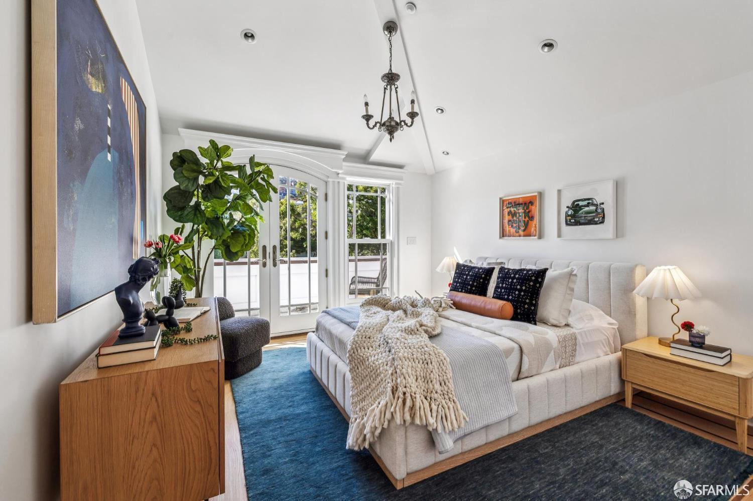 Detail Gallery Image 38 of 89 For 729 Douglass St, San Francisco,  CA 94114 - – Beds | – Baths