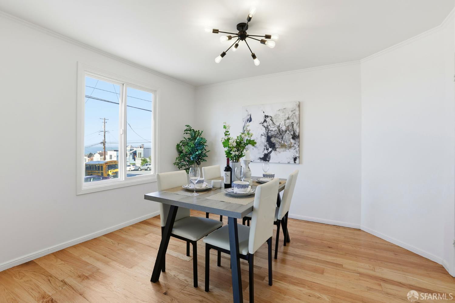 Detail Gallery Image 9 of 40 For 2006 31st Ave, San Francisco,  CA 94116 - 2 Beds | 1 Baths