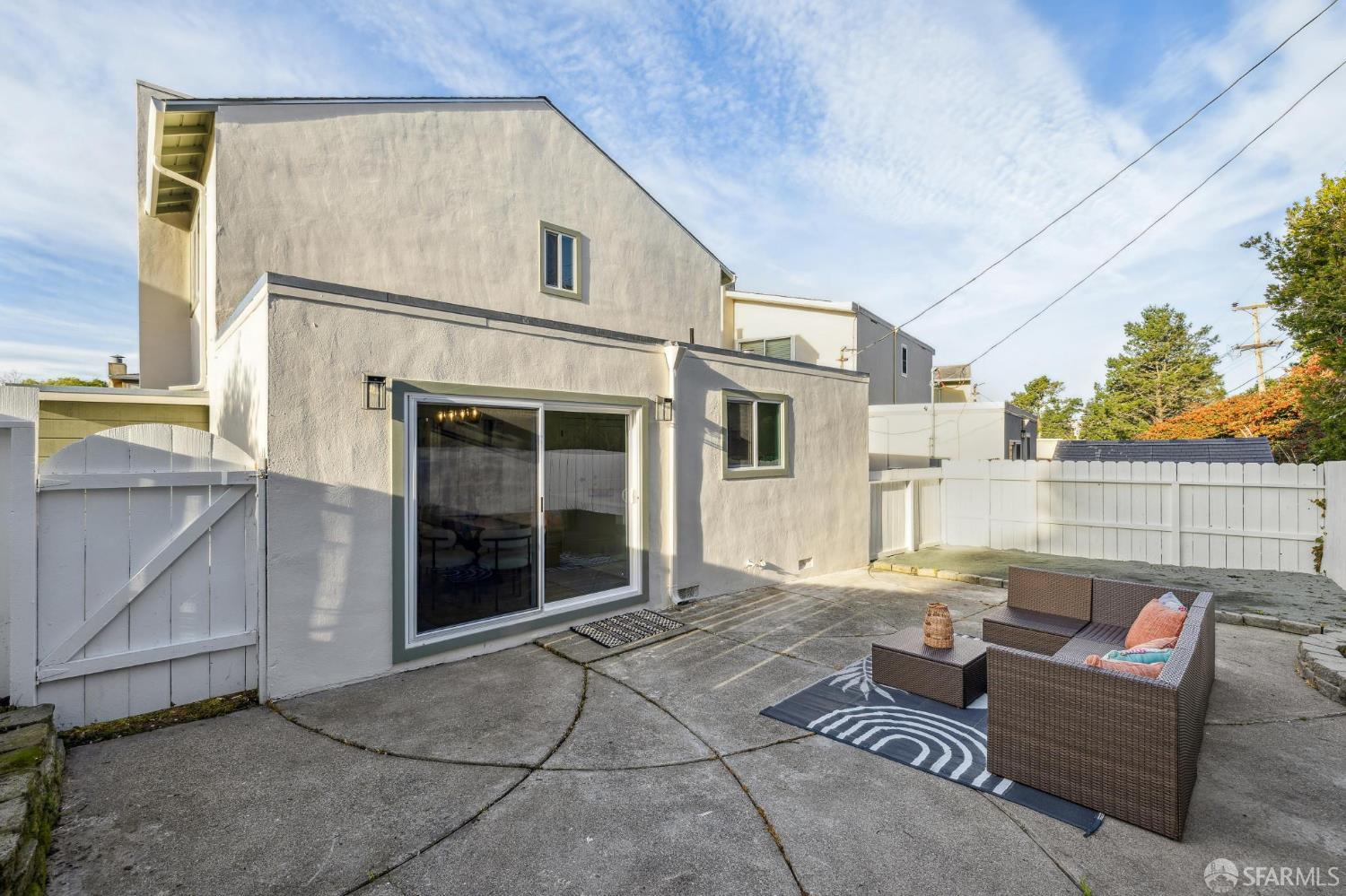 Detail Gallery Image 57 of 71 For 663 Foothill Dr, Pacifica,  CA 94044 - 3 Beds | 1/1 Baths