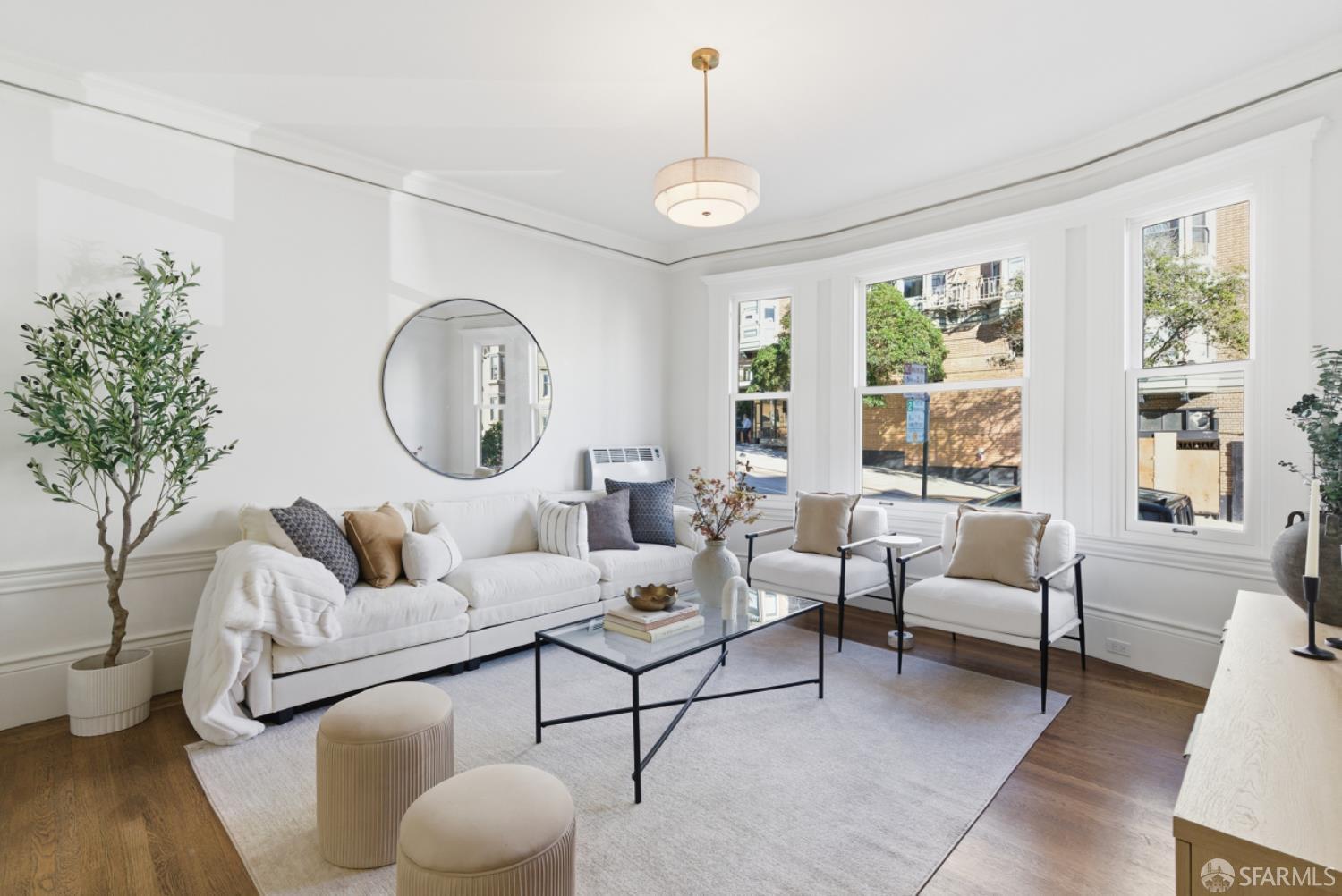 Detail Gallery Image 5 of 32 For 953 Leavenworth St, San Francisco,  CA 94109 - 3 Beds | 2 Baths