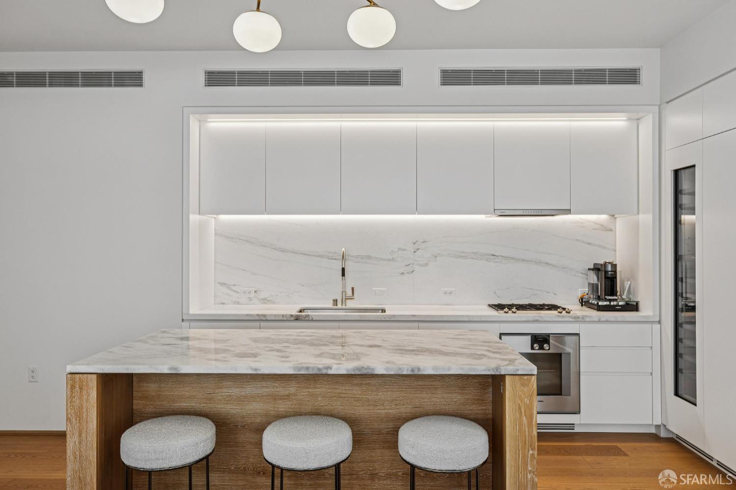 Detail Gallery Image 9 of 43 For 1 Steuart Ln #201,  San Francisco,  CA 94105 - 2 Beds | 2 Baths