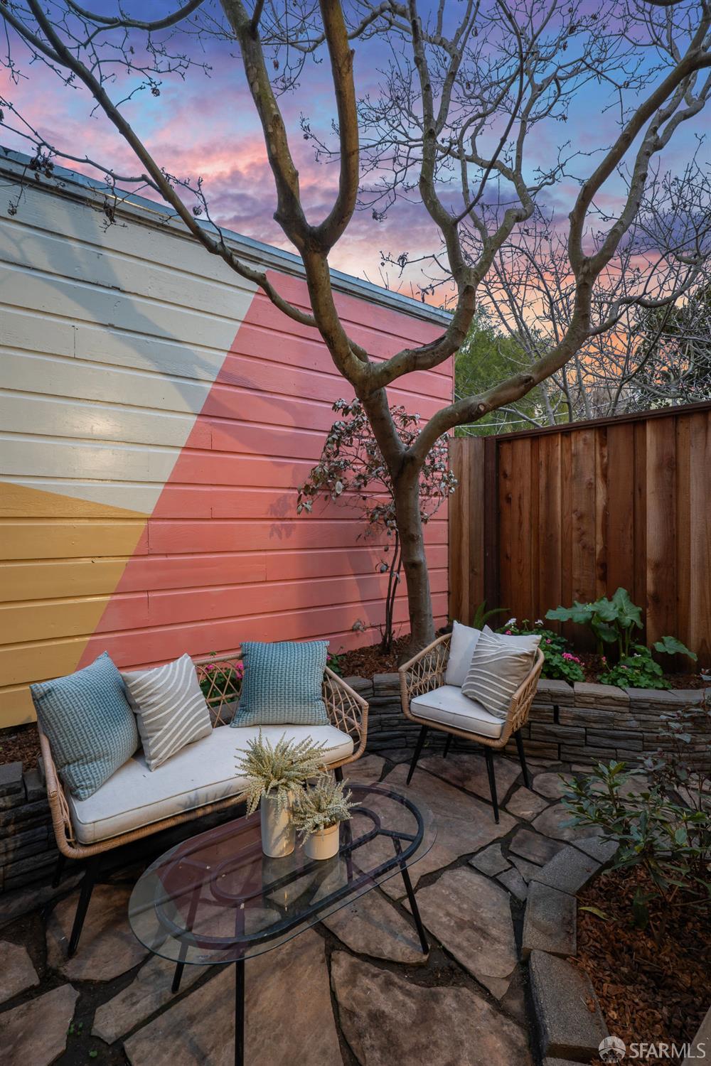 Detail Gallery Image 44 of 46 For 216 Dorland St, San Francisco,  CA 94114 - 2 Beds | 2 Baths