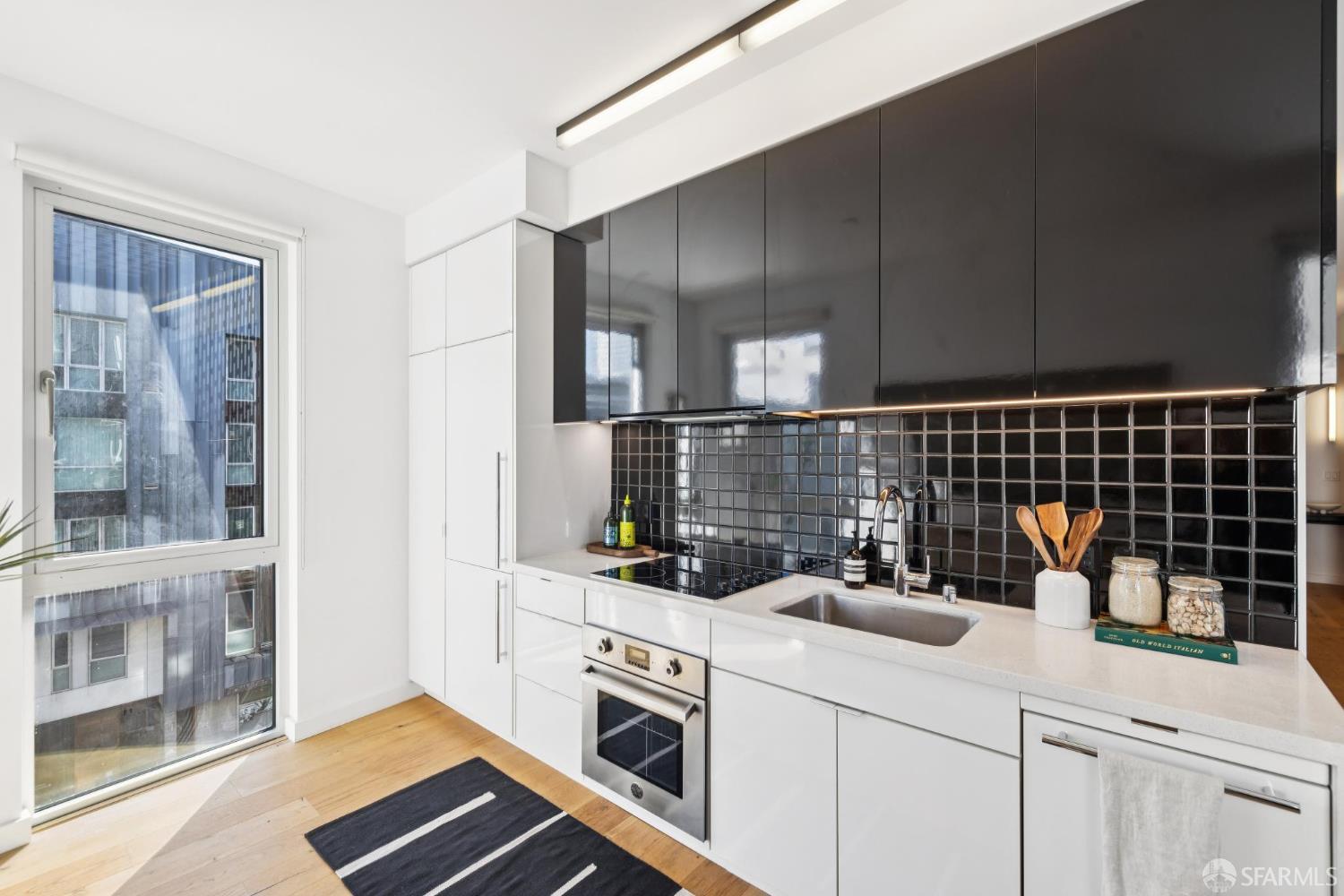 Photo #10: 425088388 Listing: Photo #10