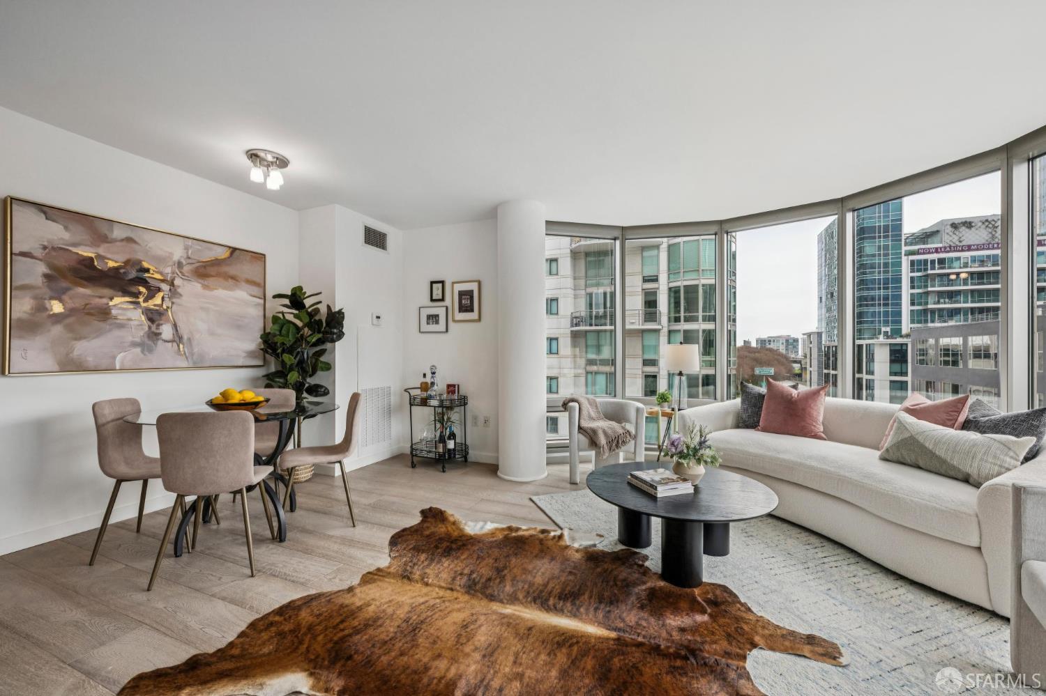 Photo #3: 425091395 Listing: Photo #3