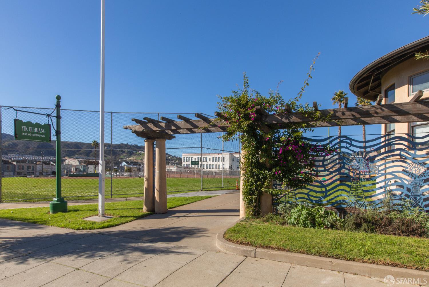 Detail Gallery Image 69 of 90 For 22 Tioga Ave, San Francisco,  CA 94134 - 3 Beds | 2 Baths