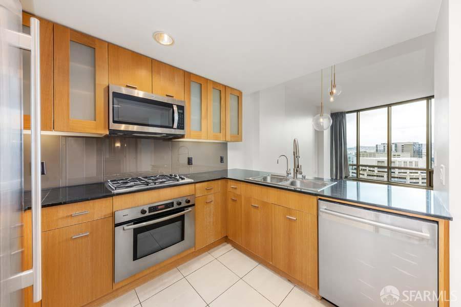 Detail Gallery Image 6 of 19 For 333 1st St #2003,  San Francisco,  CA 94105 - 1 Beds | 1 Baths