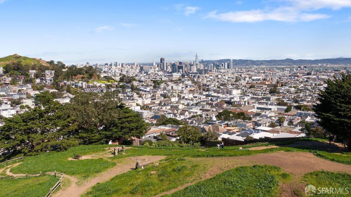 Detail Gallery Image 62 of 65 For 22 Abbey St, San Francisco,  CA 94114 - 3 Beds | 3/1 Baths