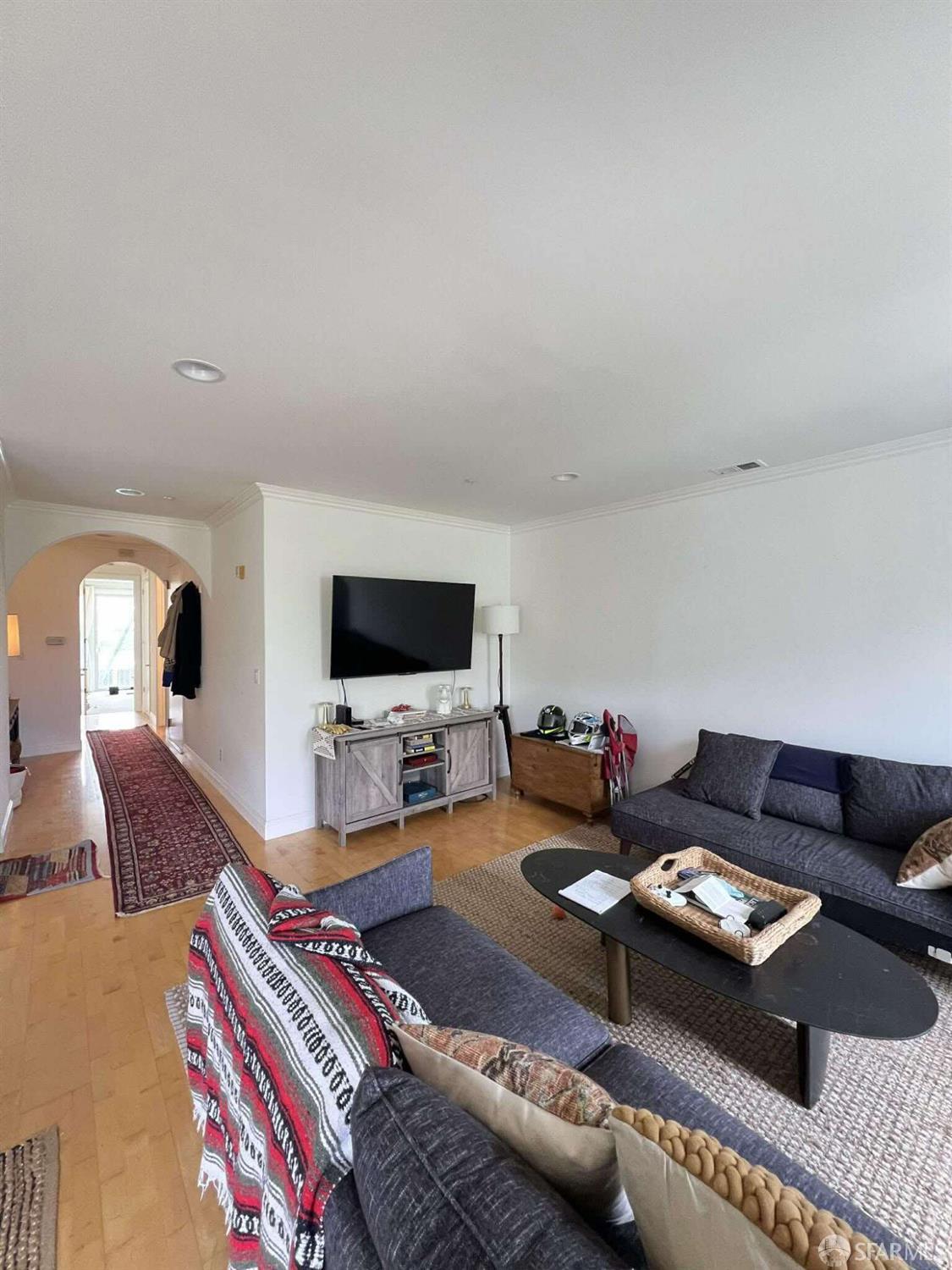 Detail Gallery Image 6 of 20 For 1715 Pierce St #2,  San Francisco,  CA 94115 - 2 Beds | 2 Baths
