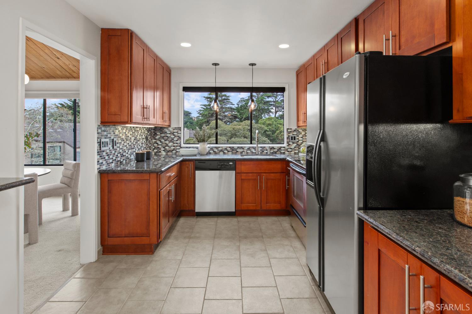 Detail Gallery Image 8 of 70 For 230 N Lake Merced Hls 4a,  San Francisco,  CA 94132 - 2 Beds | 2 Baths