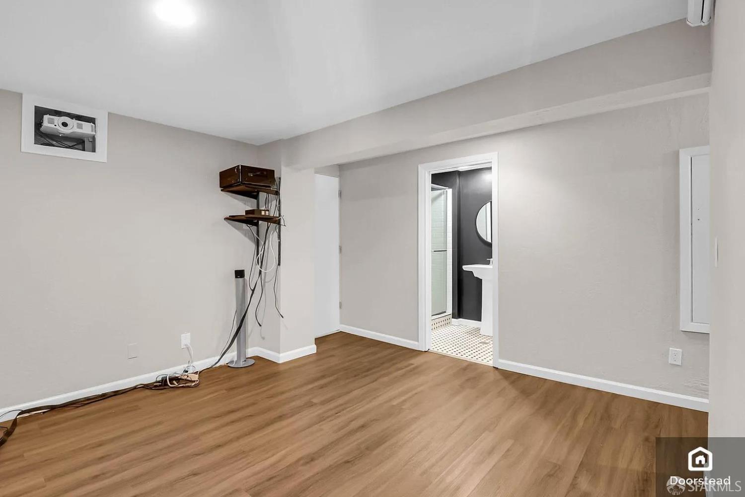 Detail Gallery Image 17 of 33 For 113 Alvarado St, Brisbane,  CA 94005 - 2 Beds | 2 Baths