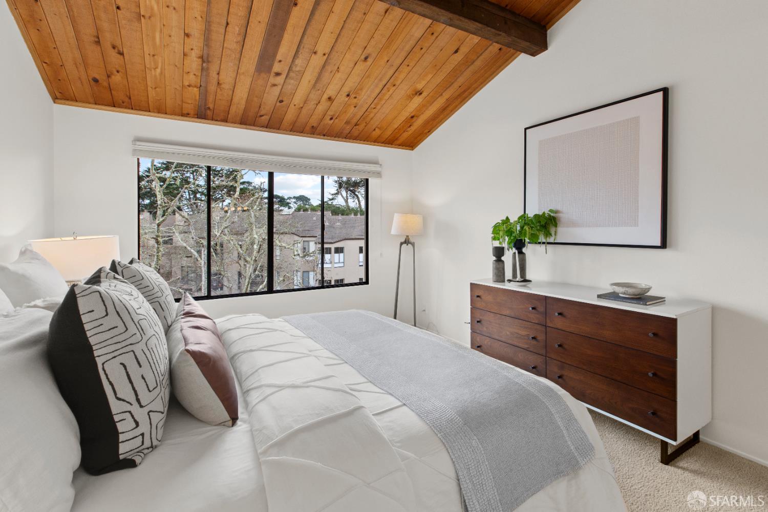 Detail Gallery Image 23 of 70 For 230 N Lake Merced Hls 4a,  San Francisco,  CA 94132 - 2 Beds | 2 Baths