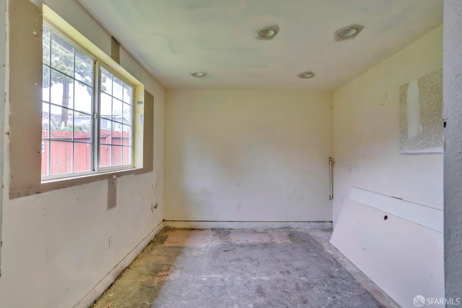 Detail Gallery Image 24 of 34 For 5300 Foothill Blvd, Oakland,  CA 94601 - – Beds | – Baths