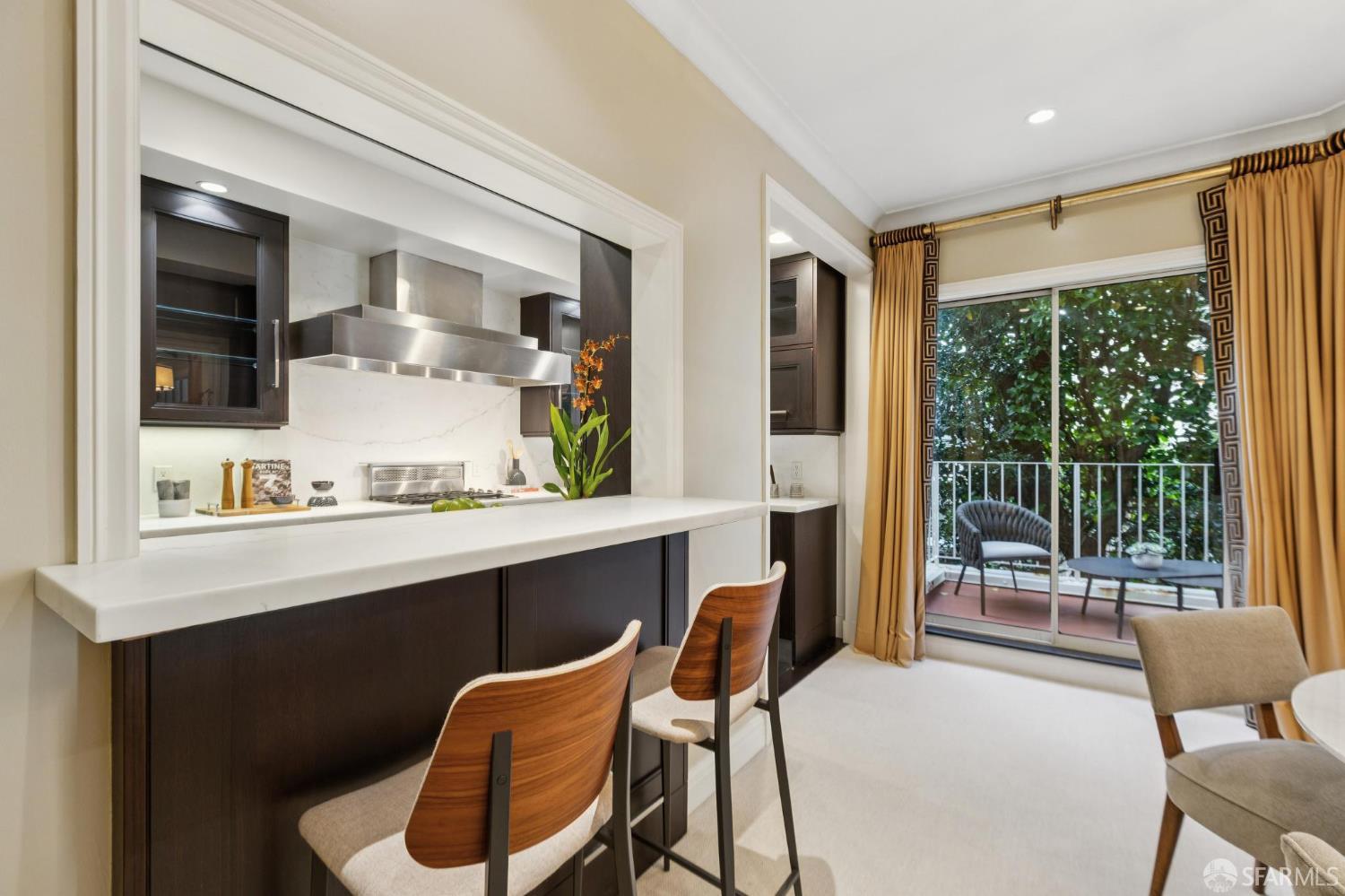 Detail Gallery Image 10 of 48 For 1150 Lombard St #18,  San Francisco,  CA 94109 - 2 Beds | 2 Baths