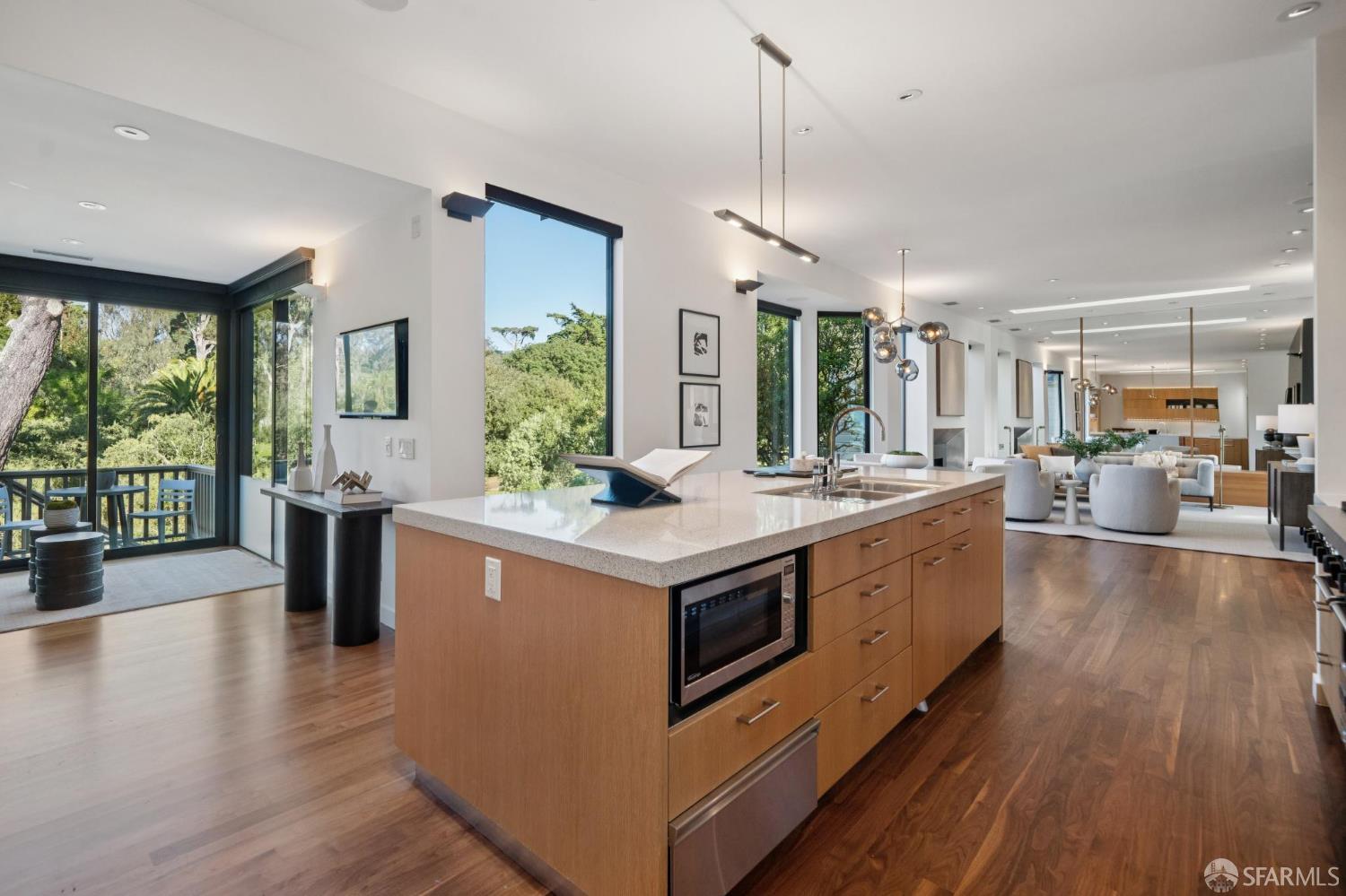 Detail Gallery Image 18 of 79 For 726 Lake St, San Francisco,  CA 94118 - 3 Beds | 3/1 Baths