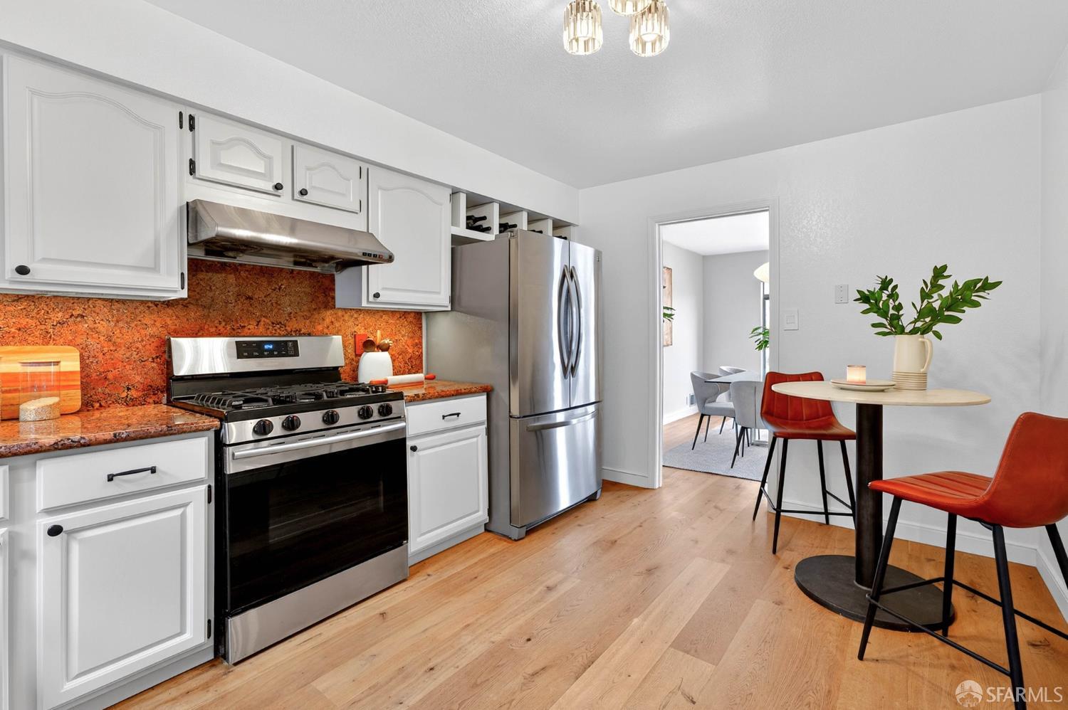 Detail Gallery Image 4 of 27 For 375 15th Ave, San Francisco,  CA 94118 - 2 Beds | 2 Baths