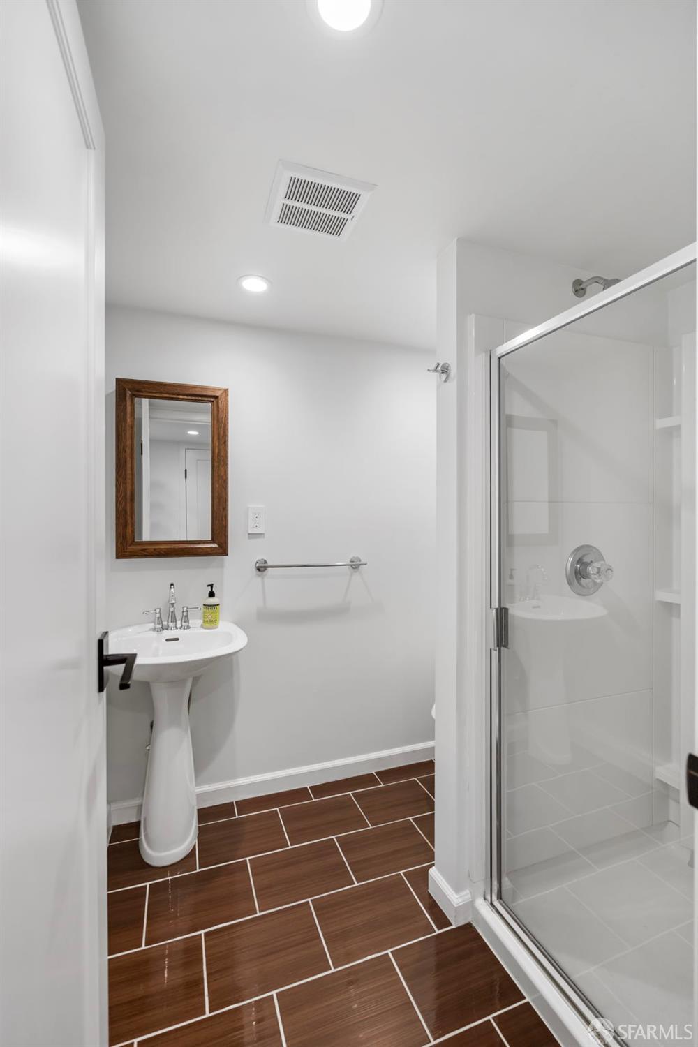 Detail Gallery Image 29 of 43 For 112 Baden St, San Francisco,  CA 94131 - 3 Beds | 2 Baths