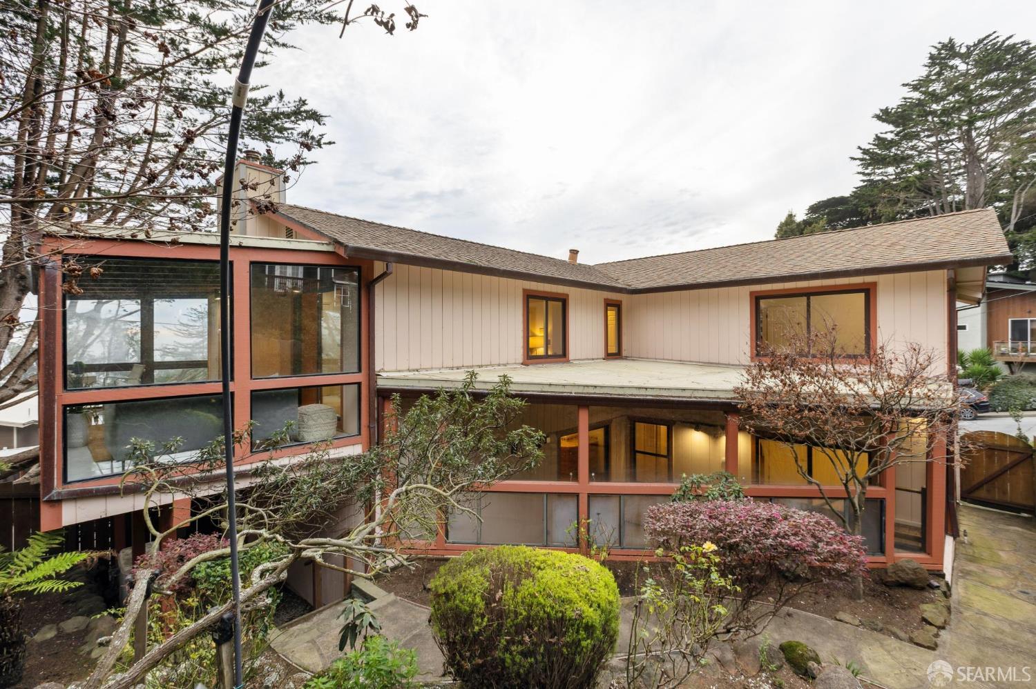 Detail Gallery Image 58 of 62 For 514 Isabella Ave, El Granada,  CA 94018 - 5 Beds | 3 Baths