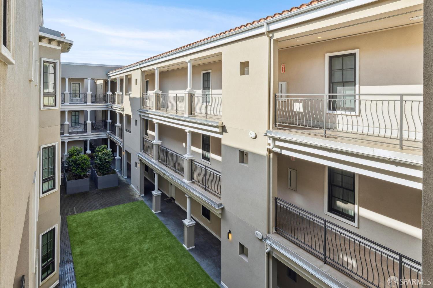 Photo #3: 426096537 Listing: Photo #3
