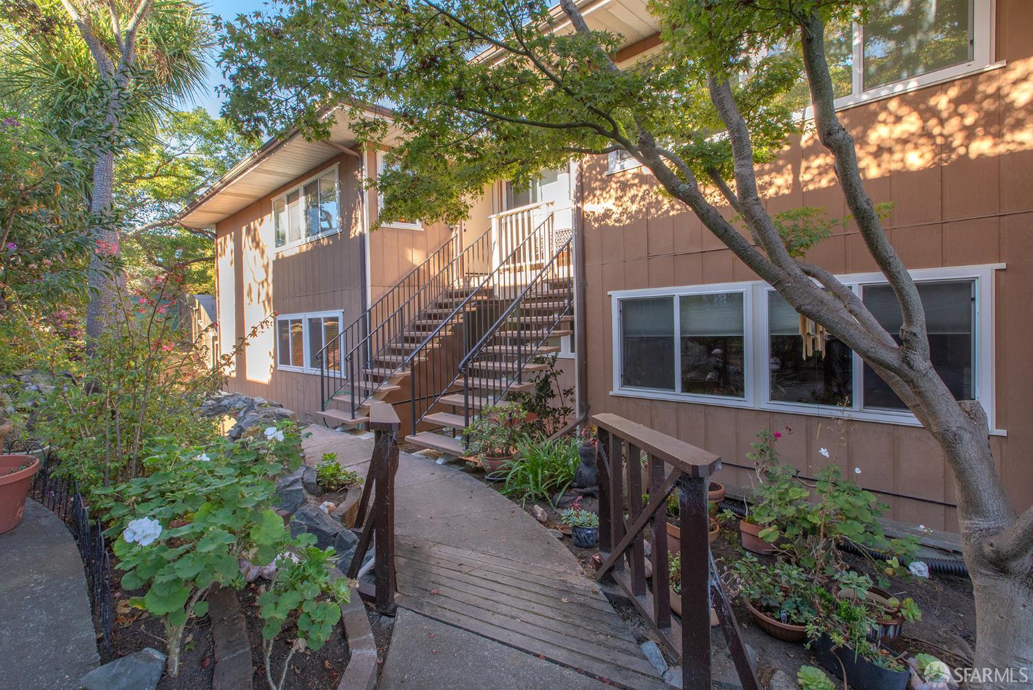 Detail Gallery Image 22 of 25 For 1059 El Centro Ave #3,  Oakland,  CA 94602 - 2 Beds | 2 Baths