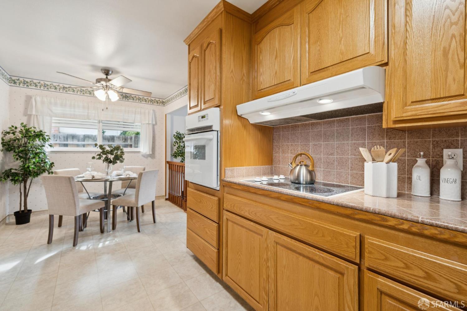 Detail Gallery Image 14 of 58 For 821 Raintree Dr, San Jose,  CA 95129 - 3 Beds | 2 Baths