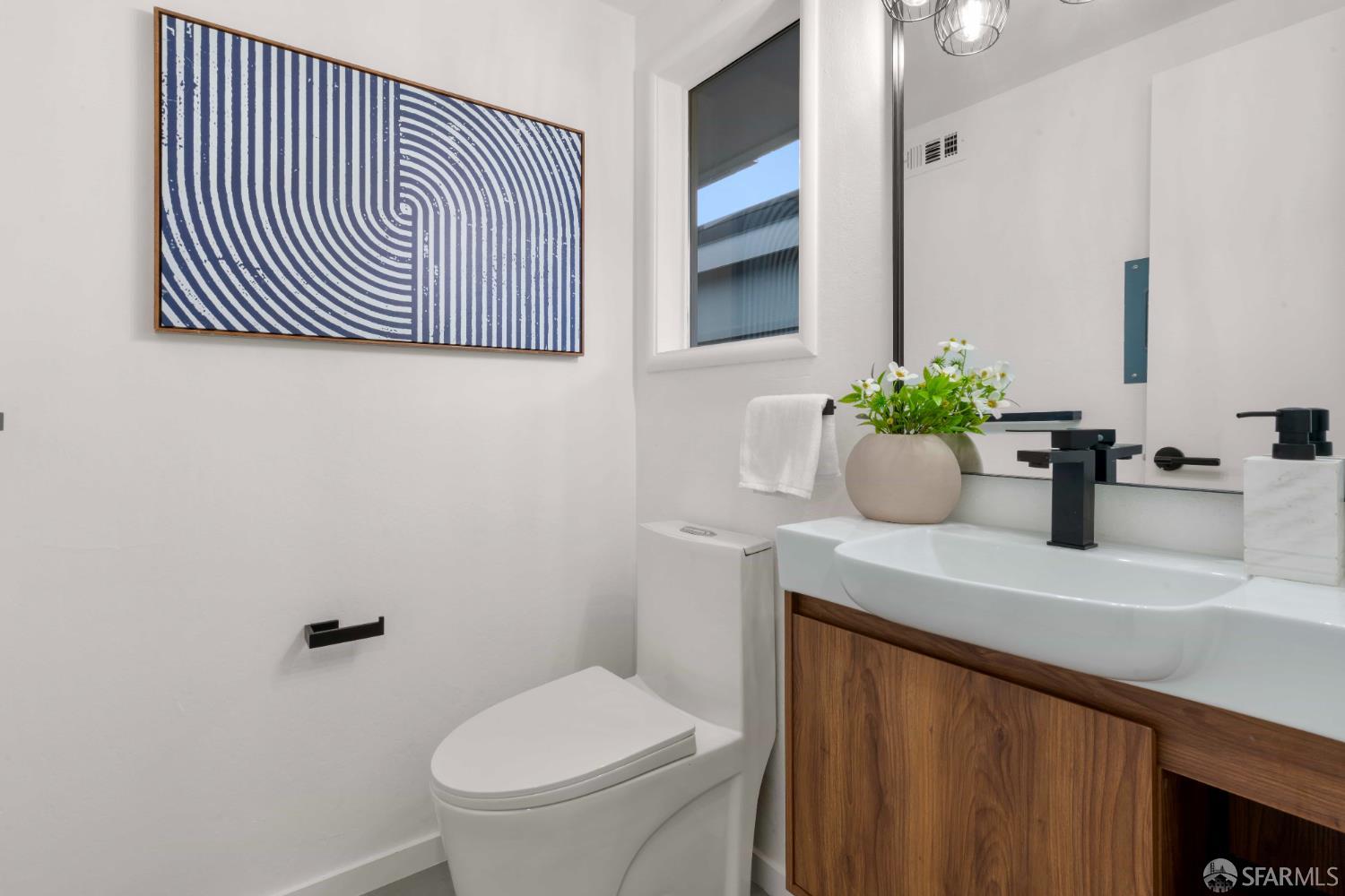 Detail Gallery Image 11 of 61 For 3948 Stein Ct, South San Francisco,  CA 94080 - 3 Beds | 2/1 Baths