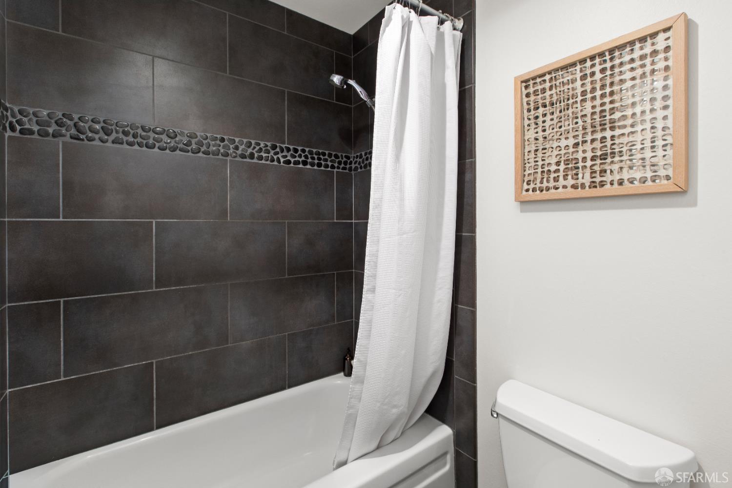 Detail Gallery Image 26 of 70 For 230 N Lake Merced Hls 4a,  San Francisco,  CA 94132 - 2 Beds | 2 Baths