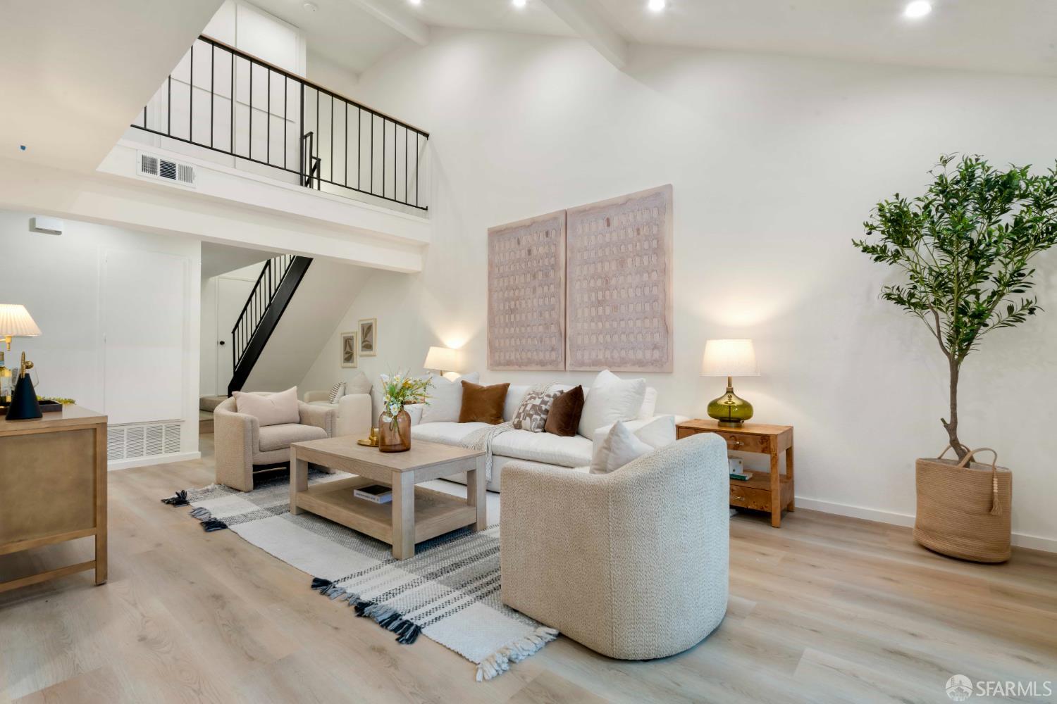 Detail Gallery Image 7 of 61 For 3948 Stein Ct, South San Francisco,  CA 94080 - 3 Beds | 2/1 Baths