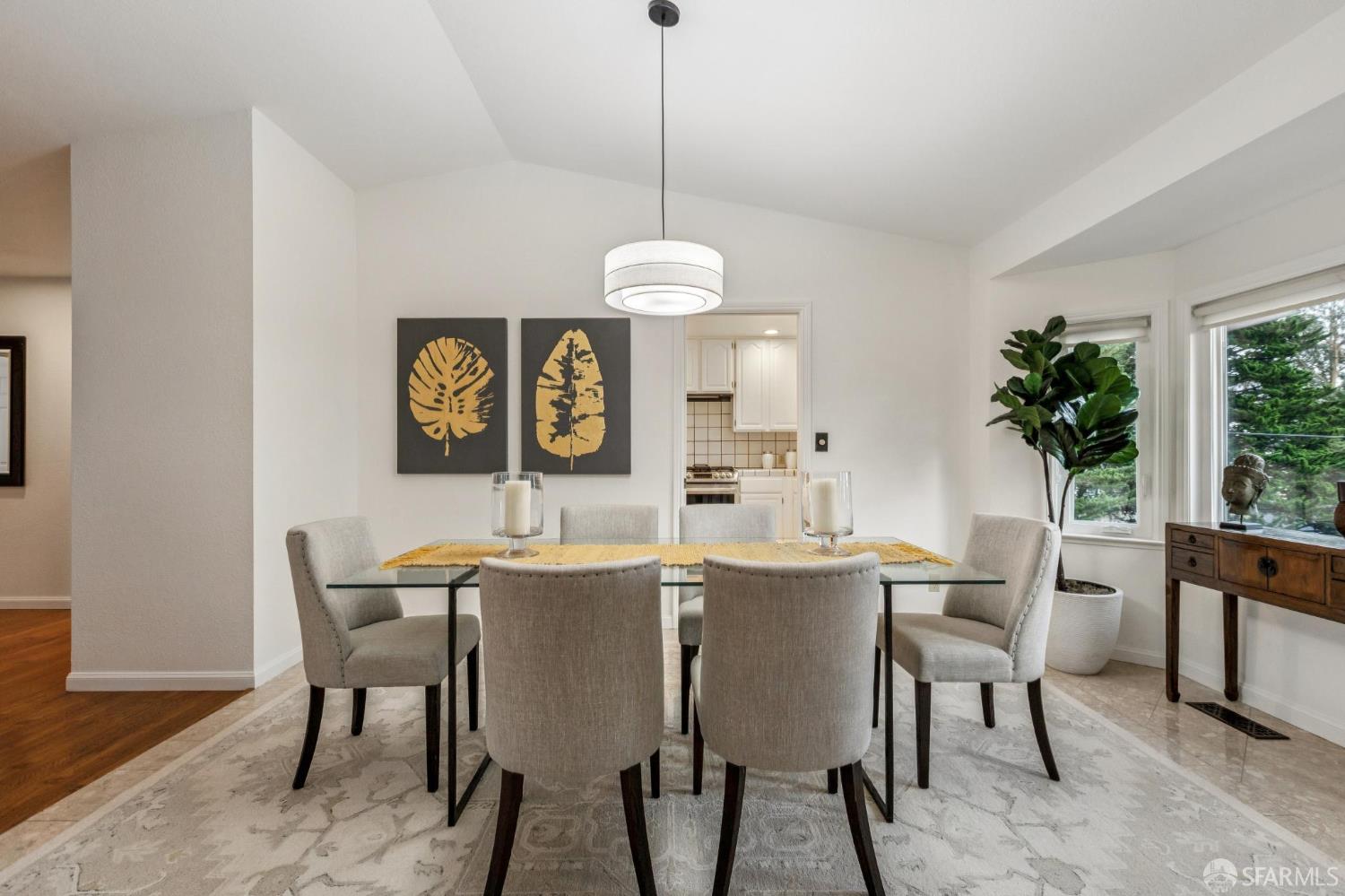 Detail Gallery Image 17 of 62 For 514 Isabella Ave, El Granada,  CA 94018 - 5 Beds | 3 Baths