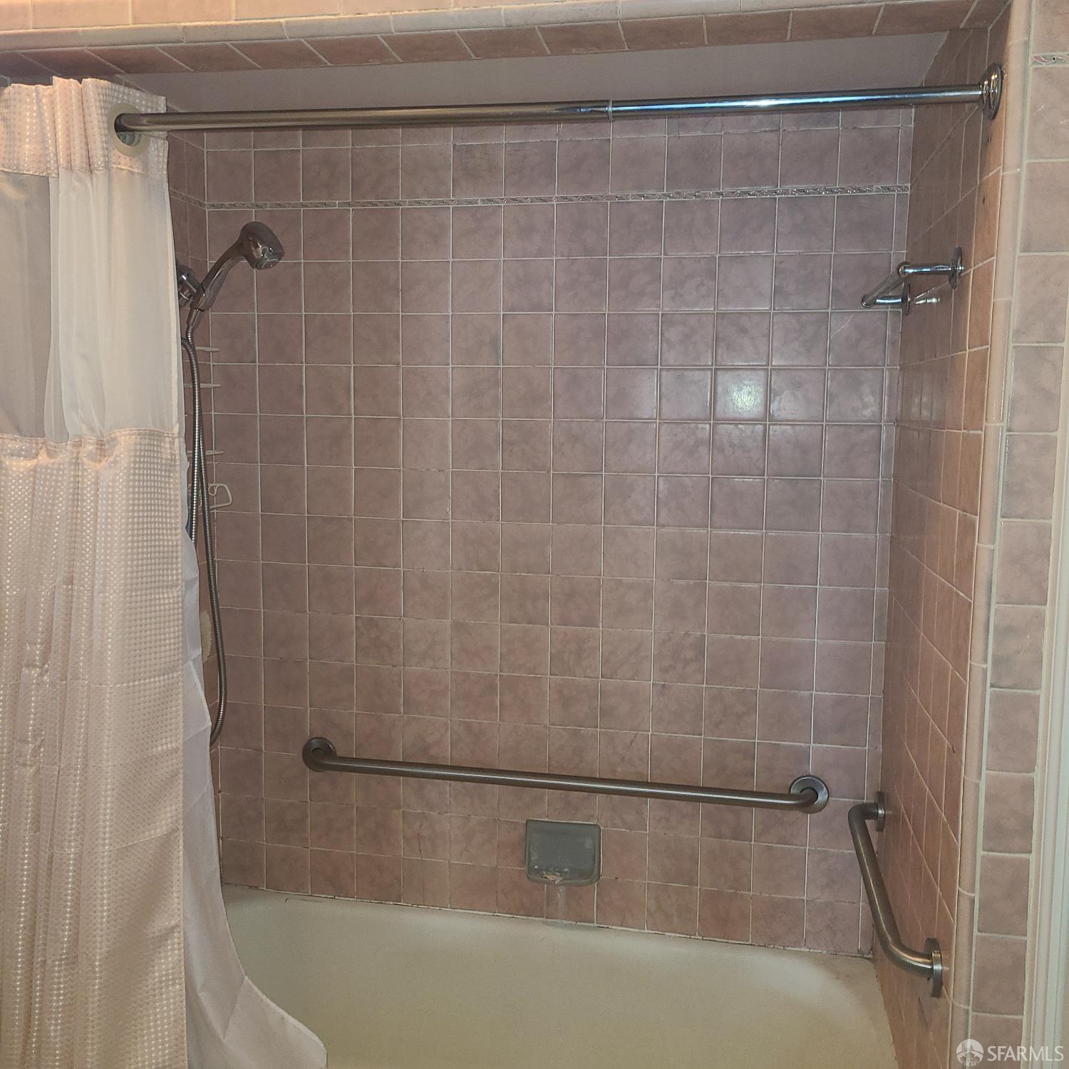 Detail Gallery Image 14 of 56 For 519 12th Ave, San Francisco,  CA 94118 - 4 Beds | 1/2 Baths