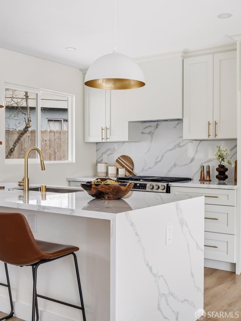 Detail Gallery Image 15 of 26 For 1107 Mason Dr, Pacifica,  CA 94404 - 4 Beds | 3 Baths