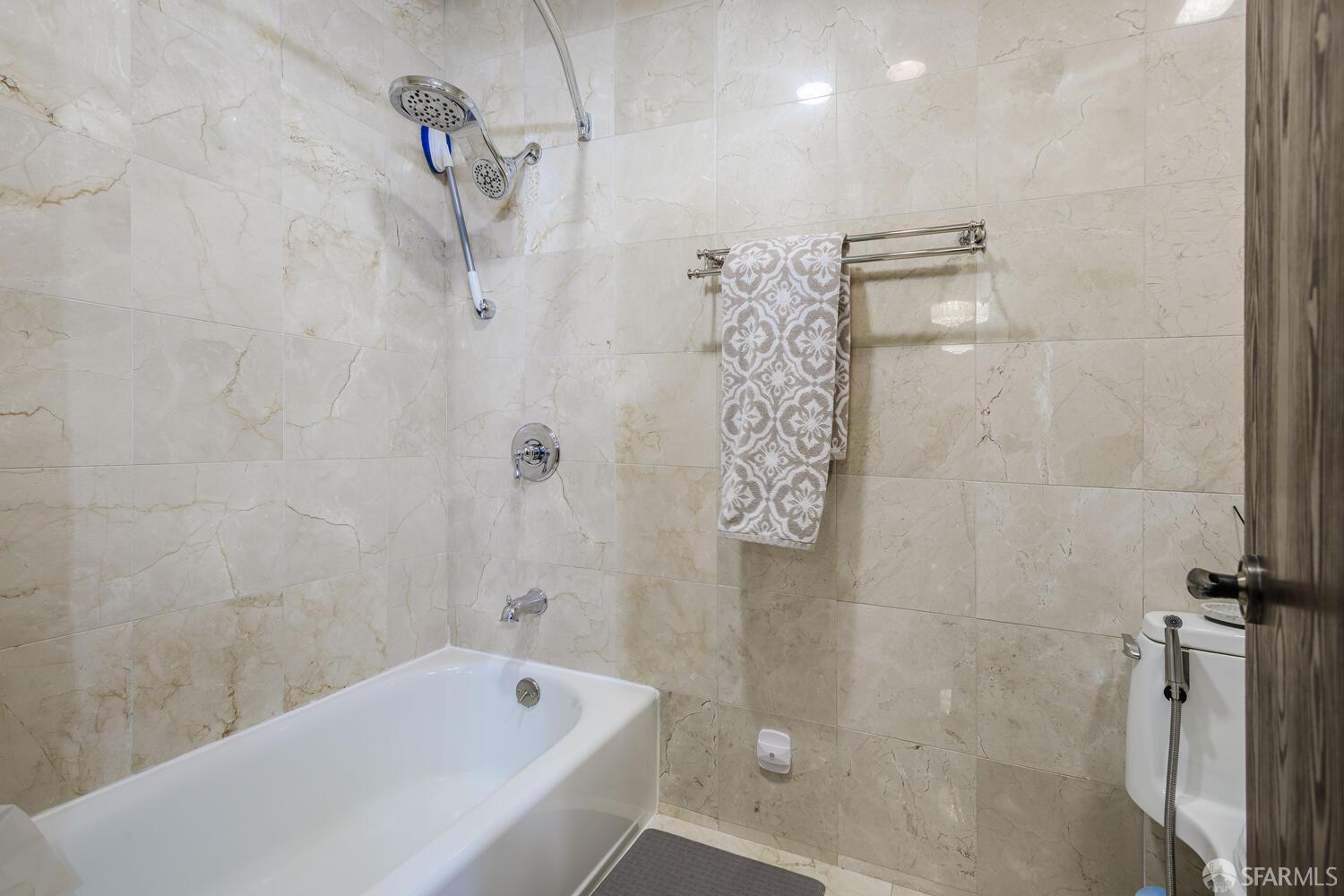 Detail Gallery Image 12 of 18 For 405 91st St #19,  Daly City,  CA 94015 - 1 Beds | 1 Baths