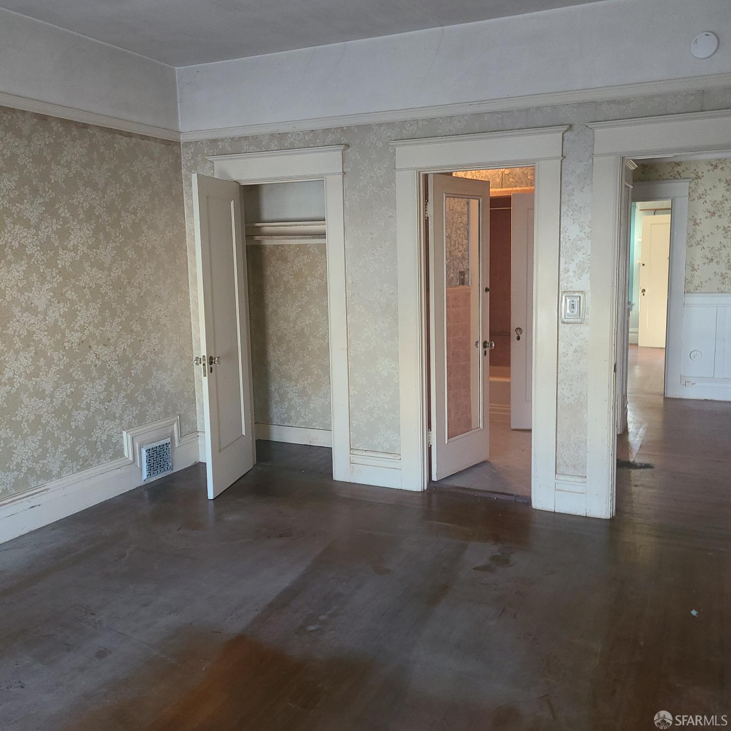 Detail Gallery Image 12 of 56 For 519 12th Ave, San Francisco,  CA 94118 - 4 Beds | 1/2 Baths