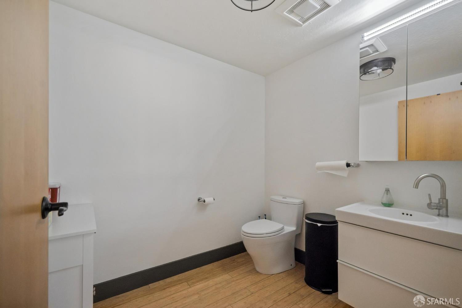 Detail Gallery Image 18 of 34 For 42 Dore St, San Francisco,  CA 94121 - – Beds | – Baths