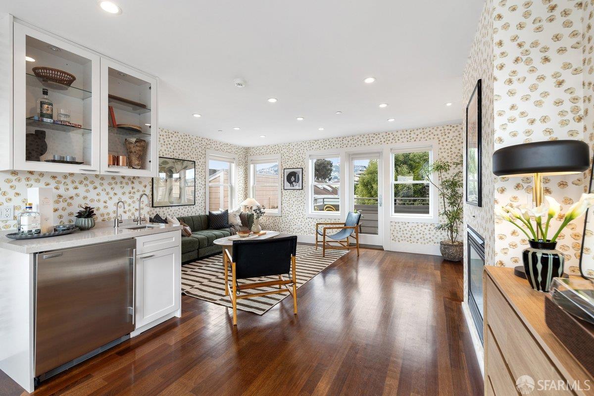 Detail Gallery Image 33 of 65 For 22 Abbey St, San Francisco,  CA 94114 - 3 Beds | 3/1 Baths