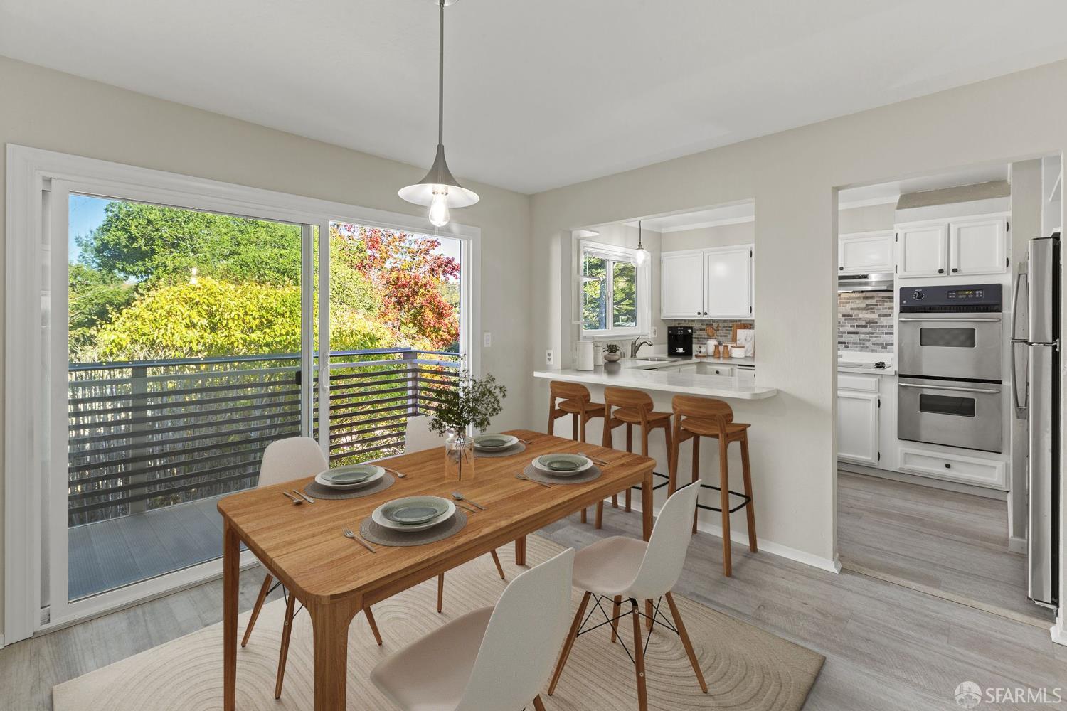 Detail Gallery Image 5 of 25 For 1059 El Centro Ave #3,  Oakland,  CA 94602 - 2 Beds | 2 Baths