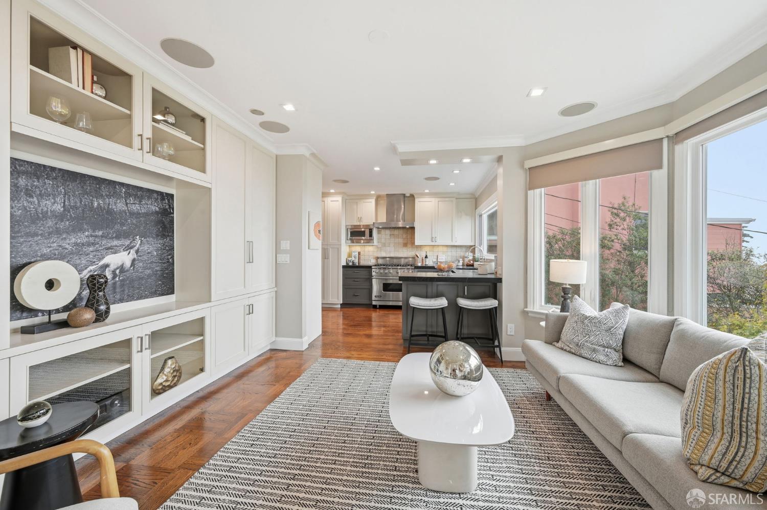 Detail Gallery Image 11 of 67 For 1983 15th Ave, San Francisco,  CA 94116 - 5 Beds | 4/1 Baths