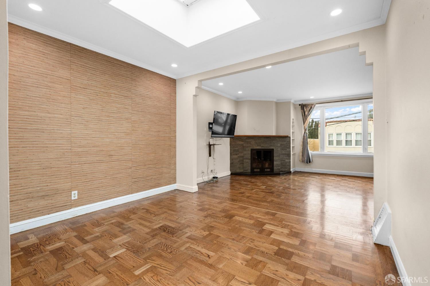 Detail Gallery Image 5 of 43 For 112 Baden St, San Francisco,  CA 94131 - 3 Beds | 2 Baths