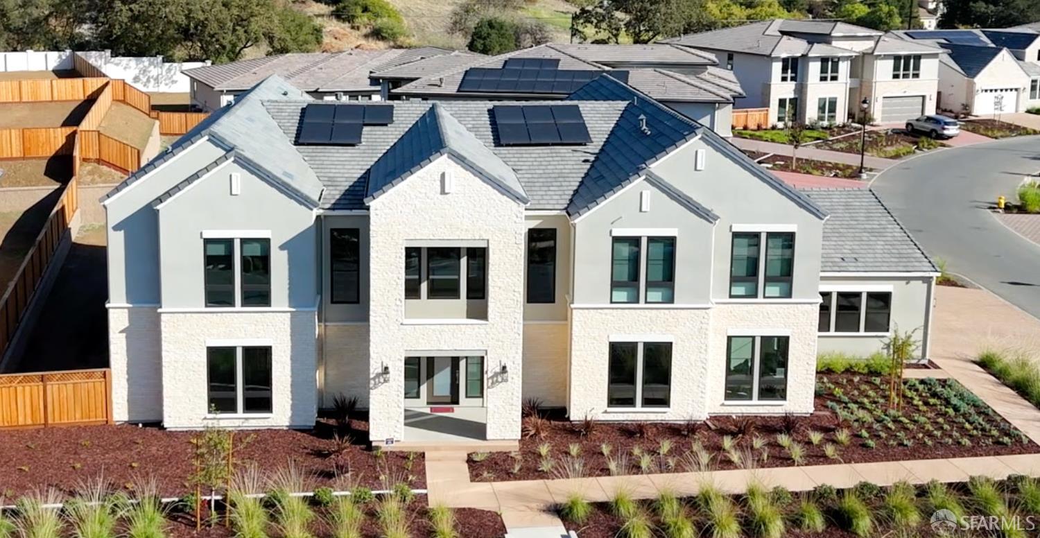 Detail Gallery Image 21 of 25 For 18471 Corte Zapala, Morgan Hill,  CA 95037 - 5 Beds | 5/1 Baths