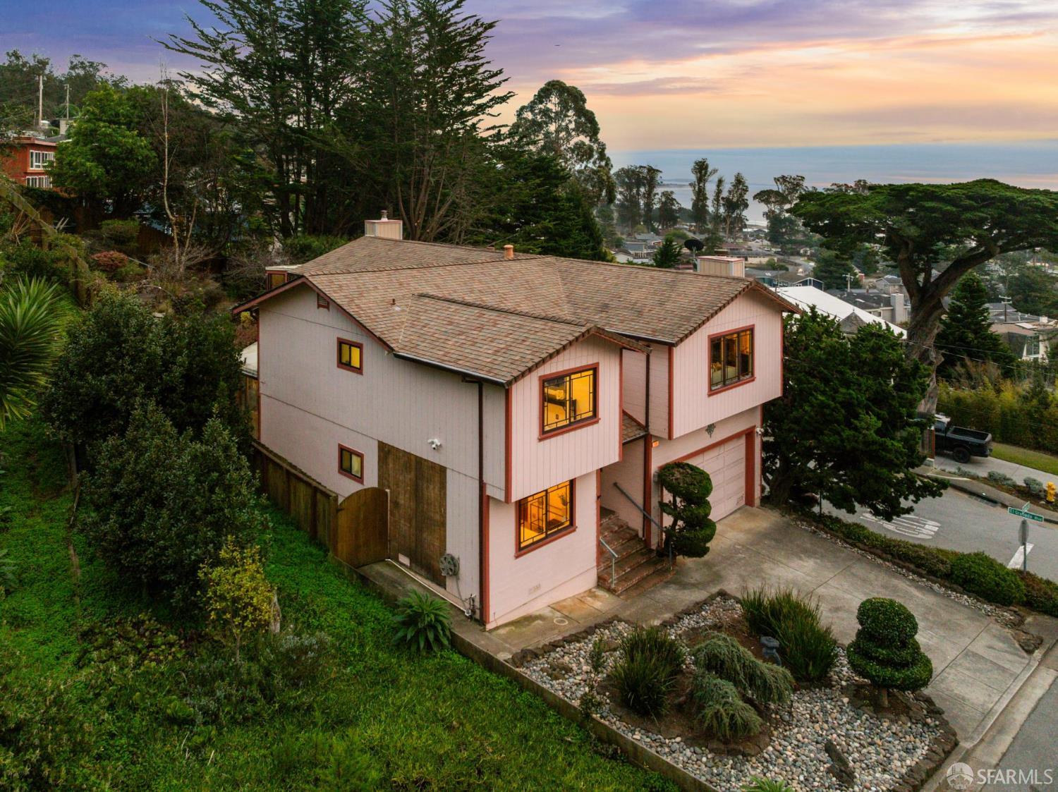 Detail Gallery Image 59 of 62 For 514 Isabella Ave, El Granada,  CA 94018 - 5 Beds | 3 Baths