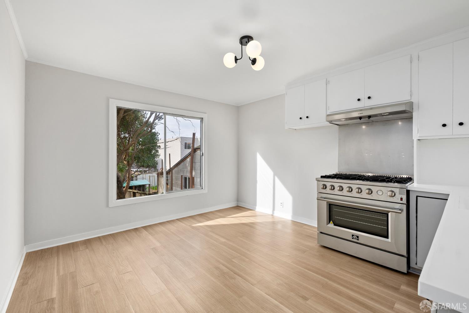 Detail Gallery Image 10 of 50 For 1483 47th Ave, San Francisco,  CA 94122 - 2 Beds | 2 Baths