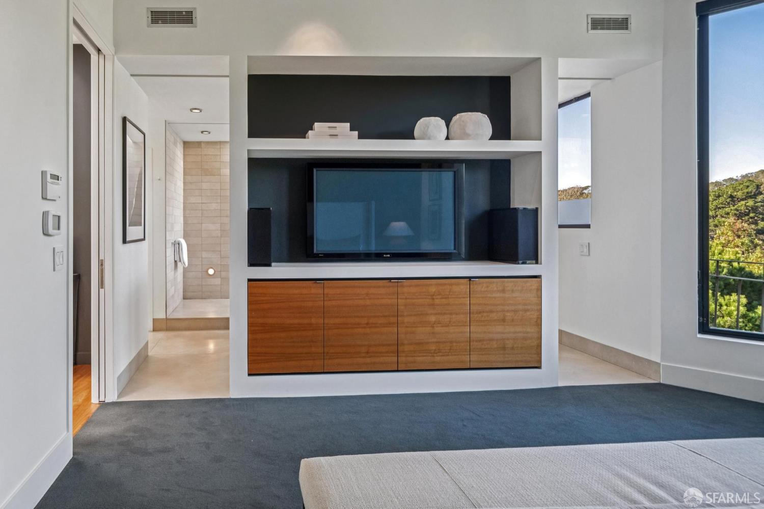 Detail Gallery Image 52 of 79 For 726 Lake St, San Francisco,  CA 94118 - 3 Beds | 3/1 Baths